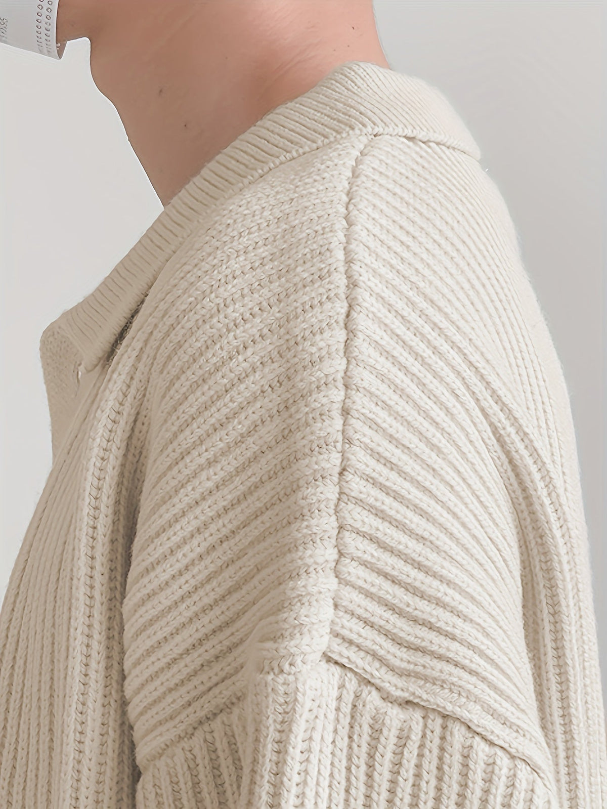 Cardigan côtelé à col et boutonnage sur le devant